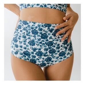 Albion Fit Ruched High Waisted Bottoms
